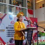 Ketua Dekranasda Provinsi Papua Barat Roma Megawanty Pasaribu saat menyampaikan sambutannya pada acara Pameran Non-Pangan UMKM Manokwari