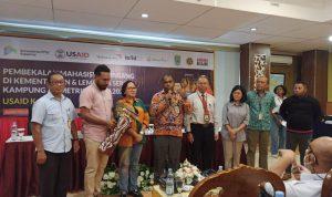 Pembukaan kegiatan Pembekalan Mahasiswa Unipa yang terpilih mengikuti program magang di sejumlah kementerian di Jakarta Pembukaan kegiatan Pembekalan Mahasiswa Unipa yang terpilih mengikuti program magang di sejumlah kementerian di Jakarta