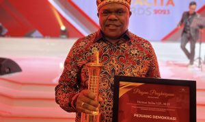 2110A4E0-B895-43BD-84A5-026CA177BB30