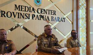 Penjabat Gubernur Papua Barat Paulus Waterpauw memberikan keterangan pers terkait pelaksanaan Rakor Fordasi