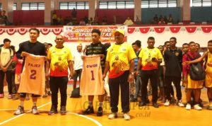 Pembukaan kejuaraan terbuka bola basket OWOR 2023 se Tanah Papua yang berlangsung 18-30 November di GOR Sanggeng Pembukaan kejuaraan terbuka bola basket OWOR 2023 se Tanah Papua yang berlangsung 18-30 November di GOR Sanggeng