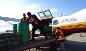 Penyaluran BBM Bersubsidi menggunakan pesawat ke Wilayah Kabupaten Puncak Jaya