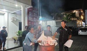 A8274E3A-298B-4D02-85D4-D858324B6FD4