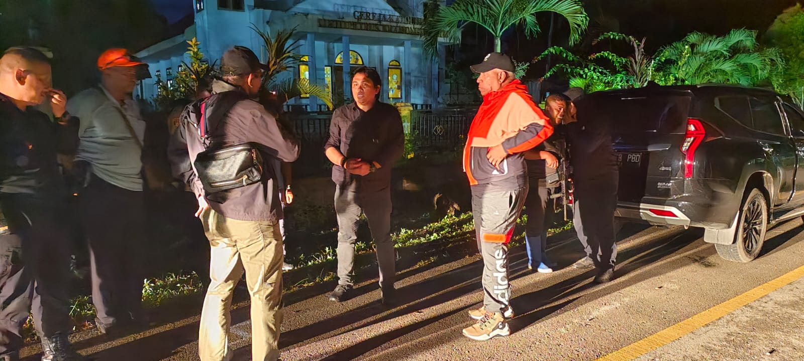 Suasana patroli bersama Pj Gubernur Paulus Waterpauw dengan Wakapolda Brigjen Pol Patrige Renwarin