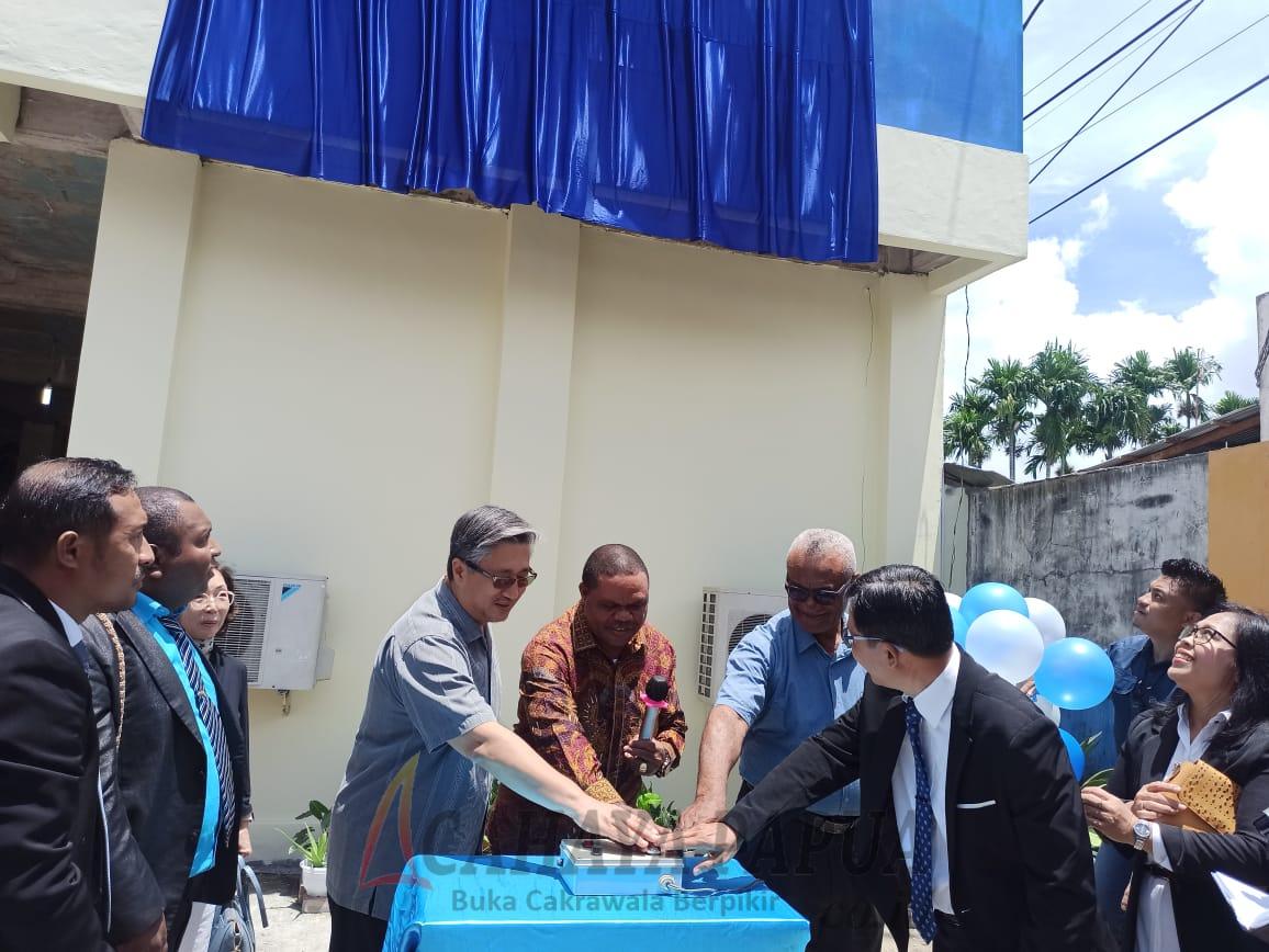 72FF9DF8-4565-44BB-8C70-57DA9A3CD93D