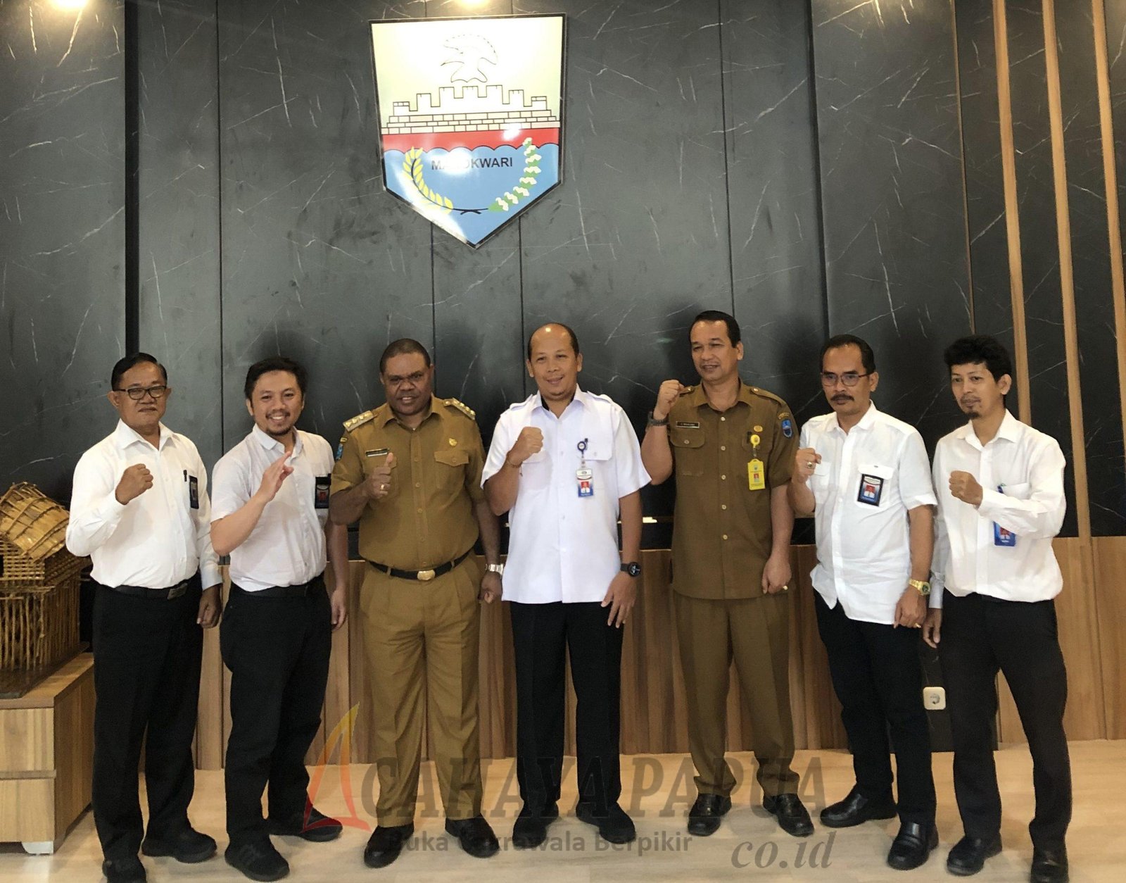 5BE85EAF-AA1B-4DA1-A984-52276366F72A