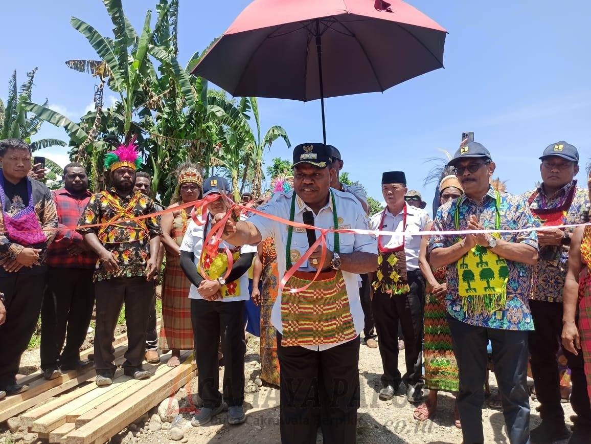 EC92F1EA-E869-46F4-8B7B-5B6BA1254BB0