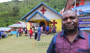 Obed Nego Wonggor Kepala Kampung Anggra, Distrik Minyambouw Obed Nego Wonggor Kepala Kampung Anggra, Distrik Minyambouw