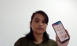 Salah seorang peserta JKN di Manokwari, Ristra Christanti mengungkapkan pengalamannya memanfaatkan Aplikasi Mobile JKN