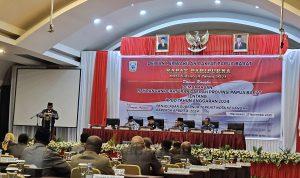 Suasana rapat paripurna DPR Papua Barat dalam rangka pembahasan Raperda RAPBD 2024 Suasana rapat paripurna DPR Papua Barat dalam rangka pembahasan Raperda RAPBD 2024
