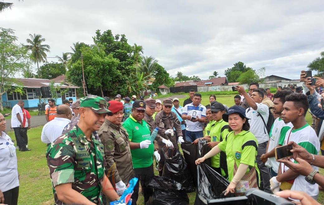 9BEE9EAD-98B7-414E-9AB1-976FC1DBFF57